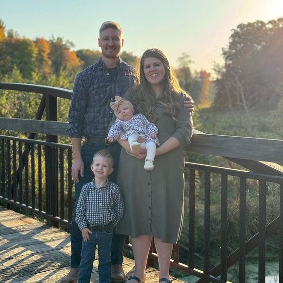 Meet your Posher, Jenna - Picture 3 of 4